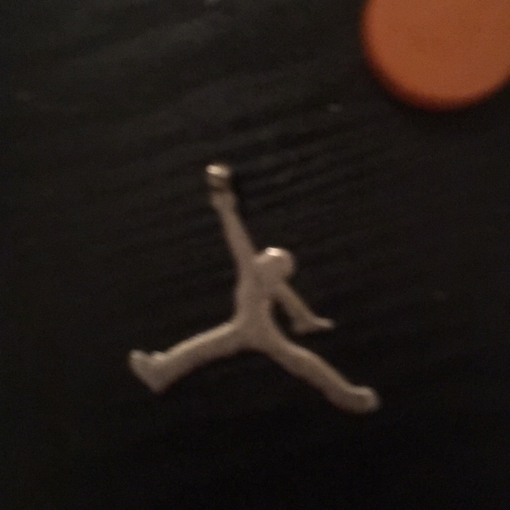 Micheal Jordan - Picture 2 of 3